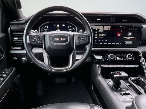 Used 2023 GMC Sierra 1500 AT4 w/ Technology Package AWD/4WD image 15