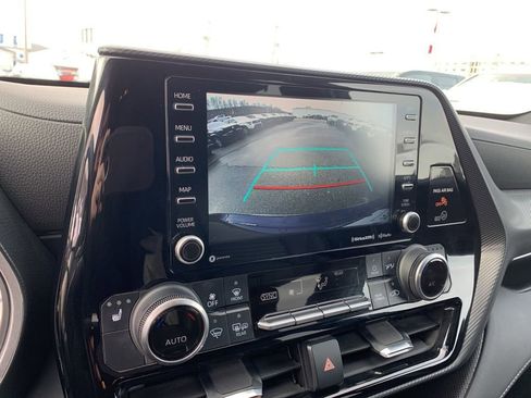 Used 2022 Toyota Highlander XSE image 21