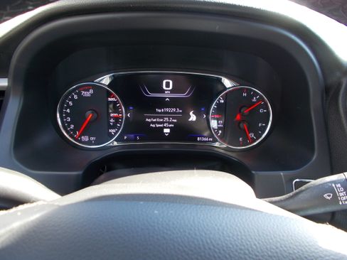 Used 2023 GMC Acadia Denali w/ Trailering Package AWD/4WD image 13