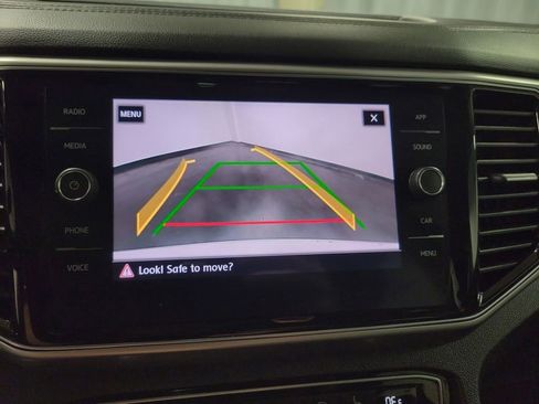 Used 2018 Volkswagen Atlas SEL image 19