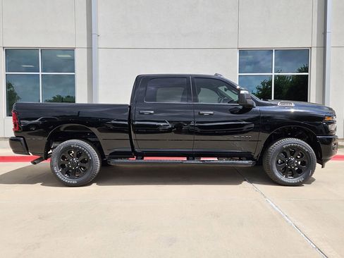 New 2026 RAM 2500 Big Horn AWD/4WD image 2