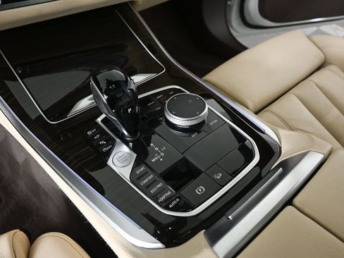 Used 2019 BMW X5 xDrive40i w/ Convenience Package image 13