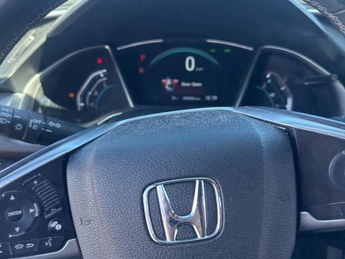 Used 2017 Honda Civic Touring image 24