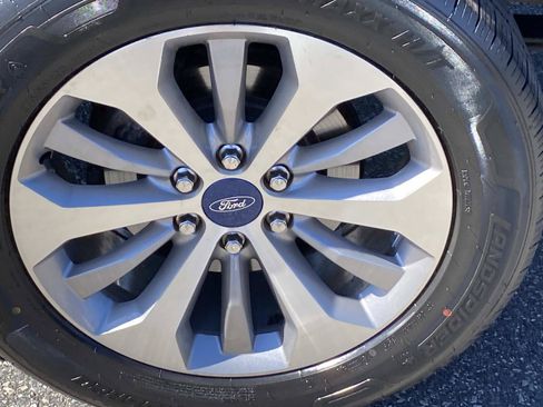 Used 2018 Ford F150 XL w/ Equipment Group 101A Mid AWD/4WD image 25