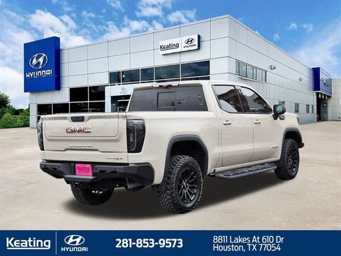 Used 2022 GMC Sierra 1500 AT4X image 5