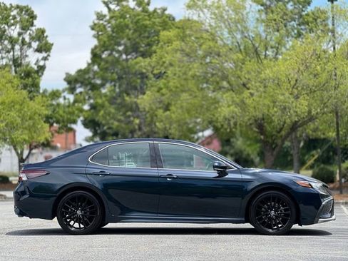 Used 2021 Toyota Camry XSE FWD image 4