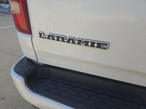 Used 2022 RAM 1500 Laramie w/ Laramie Southwest Edition AWD/4WD image 8