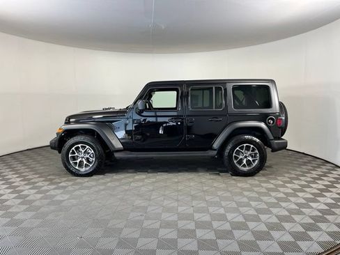 Used 2026 Jeep Wrangler Unlimited Sport AWD/4WD image 5