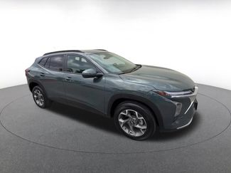 Used 2025 Chevrolet Trax LT FWD video 2