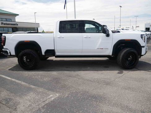 Used 2025 GMC Sierra 3500 AT4 w/ AT4 Premium Plus Package AWD/4WD image 30