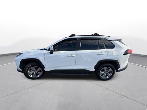 Certified 2025 Toyota RAV4 XLE w/ Convenience Package image 9