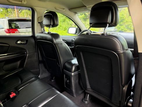 Used 2016 Dodge Journey Crossroad w/ Popular Equipment Group AWD/4WD image 16