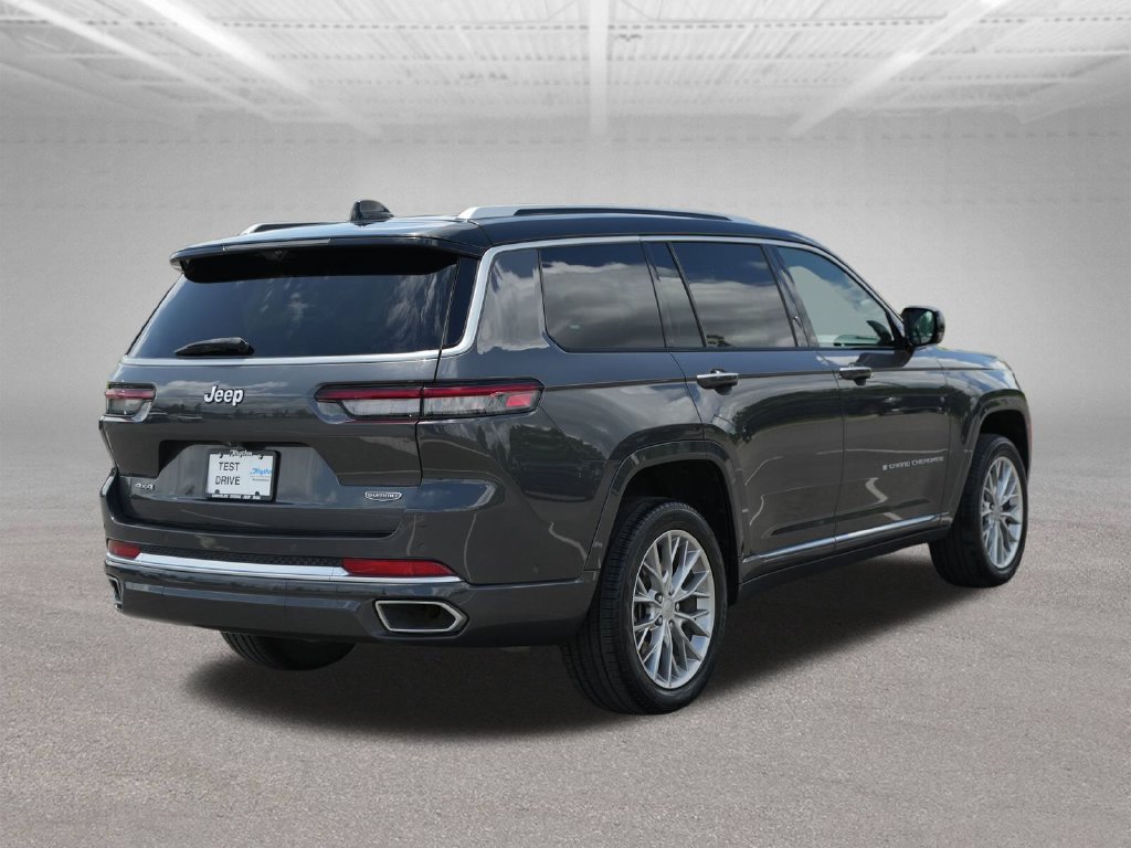 Used 2023 Jeep Grand Cherokee L Summit w/ Advanced Protech Group IV AWD/4WD image 9