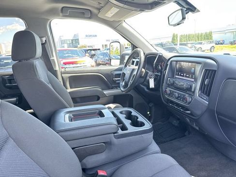 Used 2018 Chevrolet Silverado 1500 LT w/ All Star Edition AWD/4WD image 18