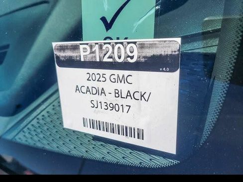 Used 2025 GMC Acadia Elevation AWD/4WD image 27