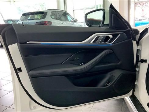 Used 2025 BMW i4 eDrive40 RWD image 10
