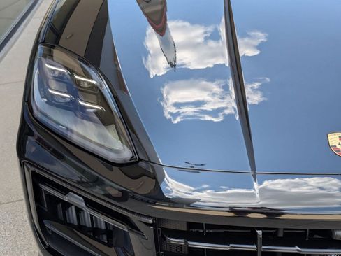 New 2025 Porsche Cayenne S image 12