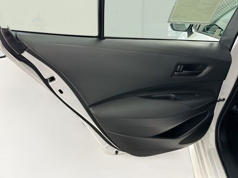 Used 2025 Toyota Corolla LE FWD image 27
