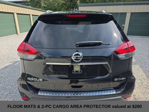 Used 2019 Nissan Rogue SV w/ Sun & Sound Touring Package AWD/4WD image 4