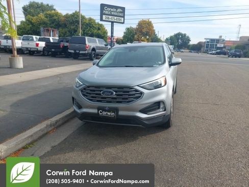 Used 2022 Ford Edge Titanium AWD/4WD image 2
