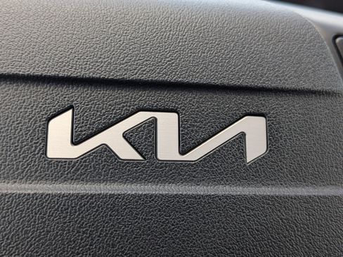 New 2026 Kia Sportage LX FWD image 33
