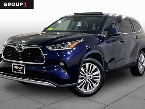Used 2026 Toyota Highlander Platinum AWD/4WD image 1