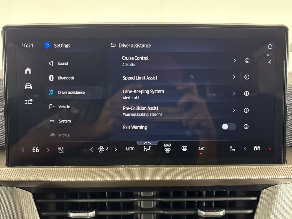 New 2026 Ford Explorer Active w/ Active Comfort Package RWD image 21