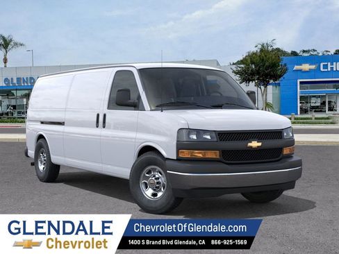 New 2026 Chevrolet Express 2500 Extended w/ Driver Convenience Package RWD image 7