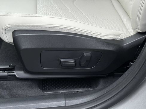 New 2026 BMW X1 xDrive28i w/ Technology Package image 21