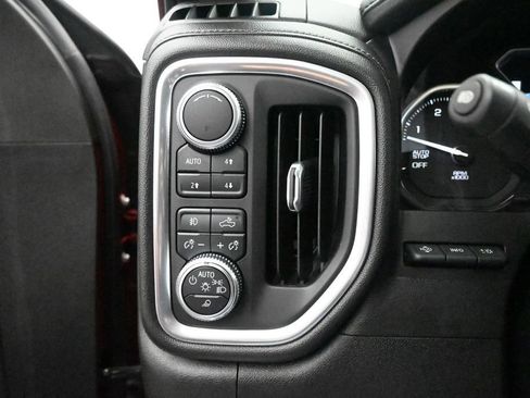 Used 2019 GMC Sierra 1500 Denali w/ Denali Ultimate Package AWD/4WD image 19