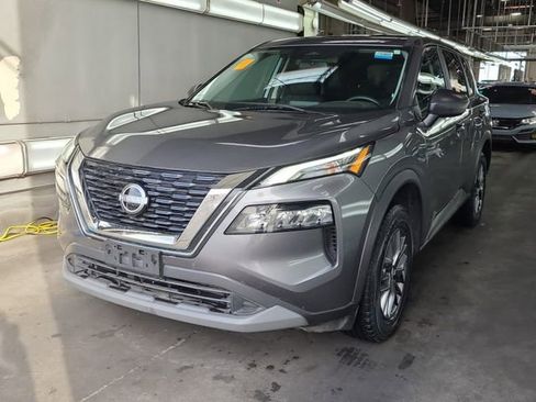 Used 2023 Nissan Rogue S AWD/4WD image 2