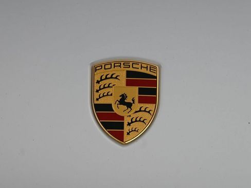Certified 2024 Porsche Cayenne AWD/4WD image 30