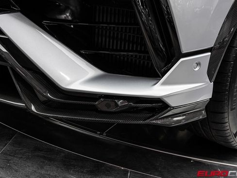 Used 2024 Lamborghini Urus Performante AWD/4WD image 15