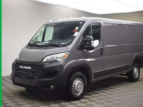 New 2026 RAM ProMaster 2500 w/ Convenience Group image 14