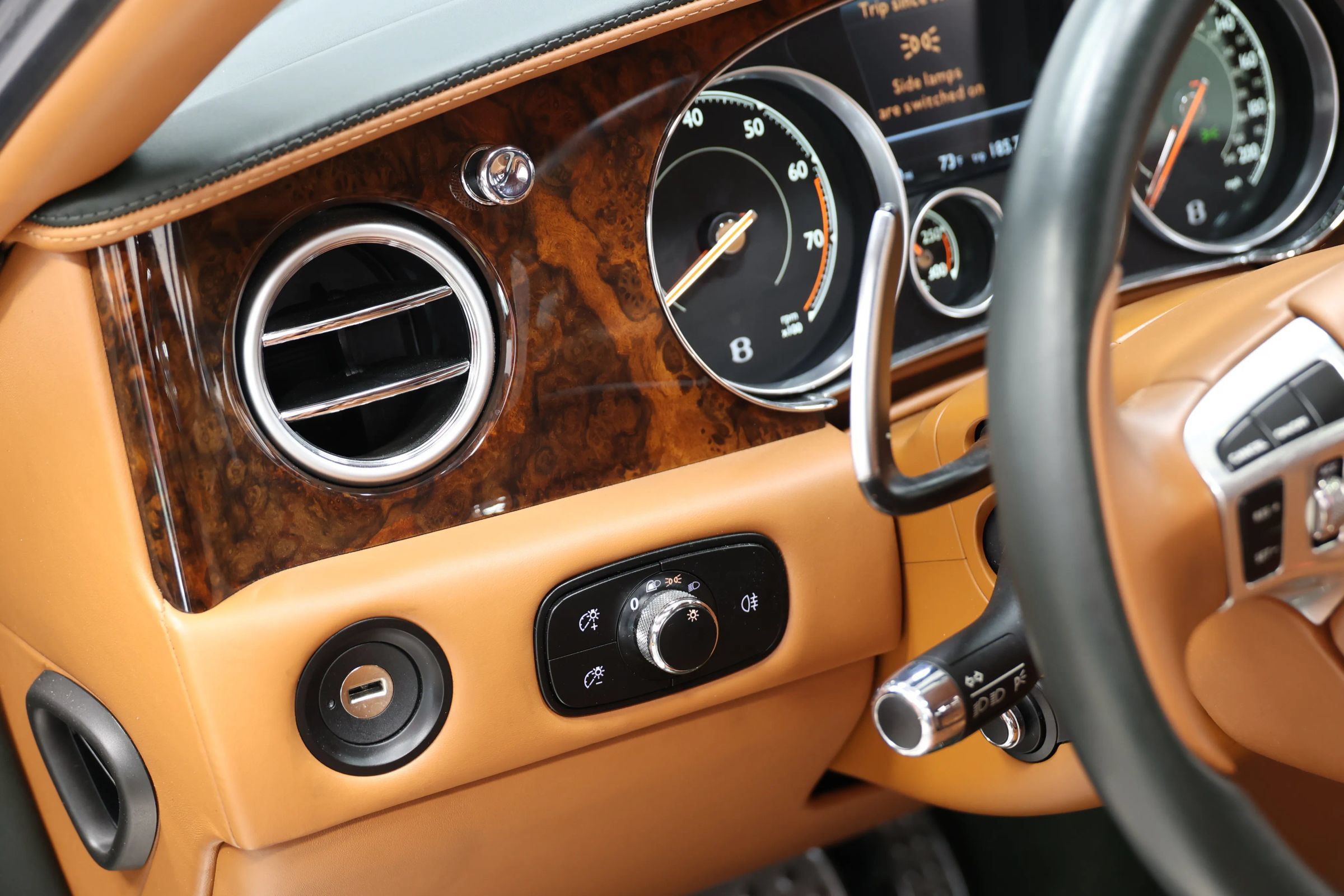Used 2016 Bentley Flying Spur W12 AWD/4WD image 21
