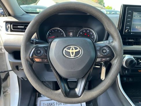 Used 2021 Toyota RAV4 LE FWD image 15