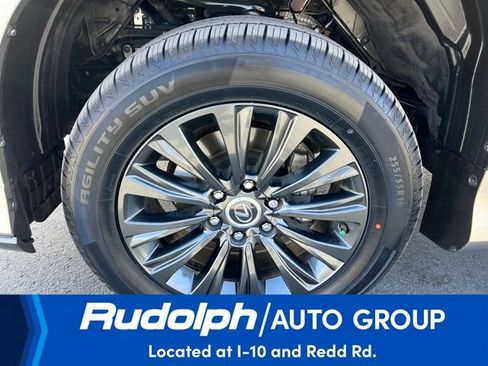 Used 2021 Lexus GX 460 Luxury w/ Sport Design Package AWD/4WD image 38