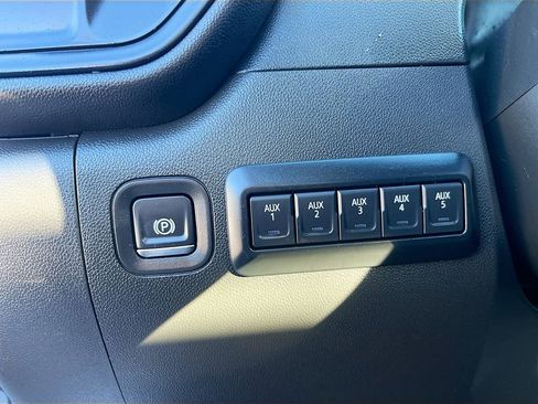 Used 2025 Chevrolet Silverado 2500 W/T w/ WT/CX Safety Package RWD image 10
