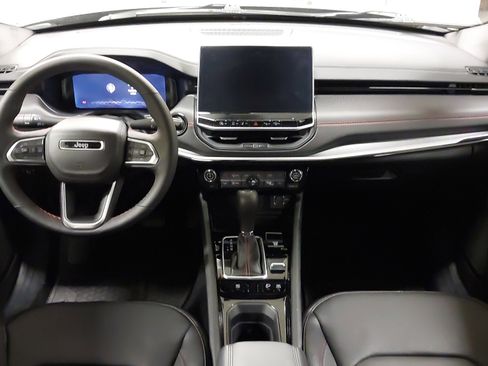 Used 2024 Jeep Compass Trailhawk w/ Trailhawk Elite Group image 26