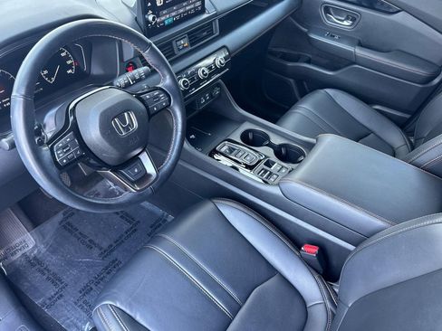 Certified 2025 Honda Pilot TrailSport image 4