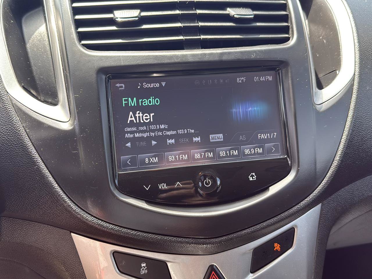 Used 2015 Chevrolet Trax LT FWD image 18