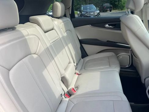 Used 2016 Lincoln MKX Reserve w/ Driver Assistance Package AWD/4WD image 7