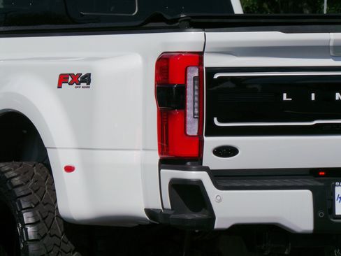 Used 2024 Ford F450 Limited w/ FX4 Off-Road Package AWD/4WD image 26