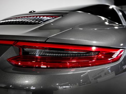 Used 2017 Porsche 911 Targa 4S image 38