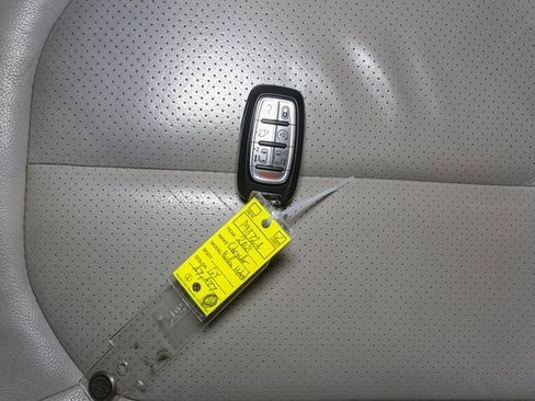 Used 2021 Chrysler Pacifica Touring-L image 43