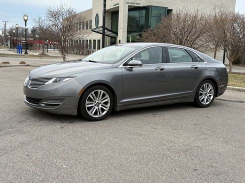 Used 2014 Lincoln MKZ Base AWD 4dr Sedan w/ Equipment Group 101A Select image 1