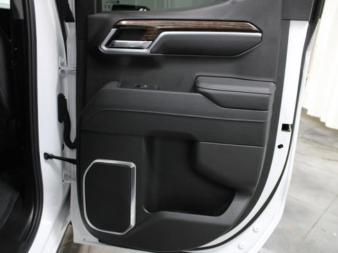 Used 2025 GMC Sierra 1500 SLE AWD/4WD image 34