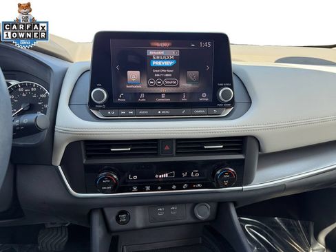 Certified 2025 Nissan Rogue SV AWD/4WD image 11