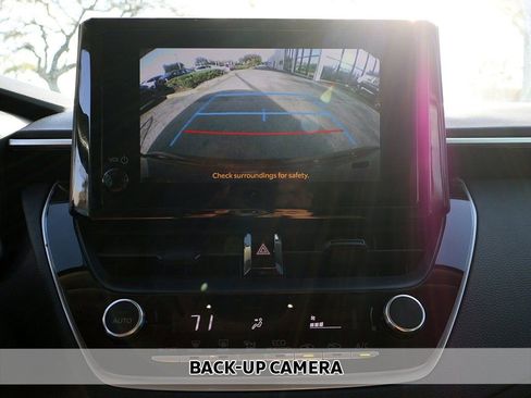 Used 2023 Toyota Corolla LE image 4