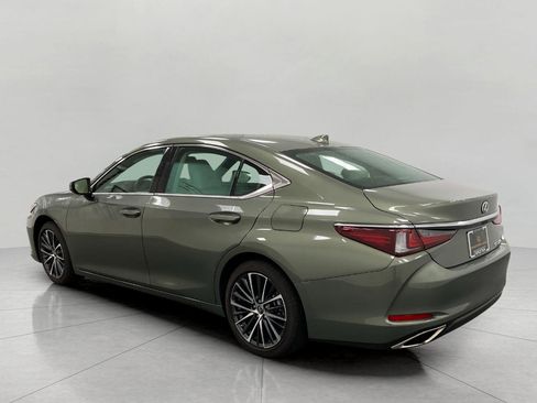 Certified 2025 Lexus ES 350 w/ Premium Package image 8
